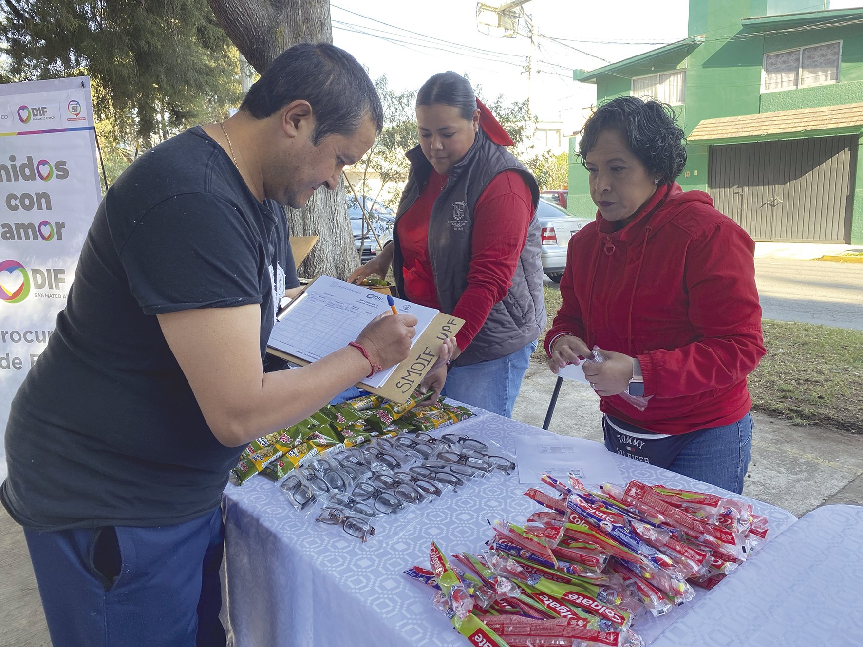 Caravana de Servicios DIF CERCA DE TI